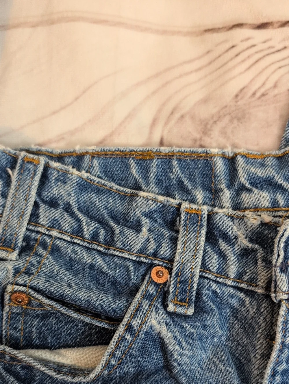 Vintage Levi's Orange Tab Denim Jeans Mens size 32 Waist 33 Length